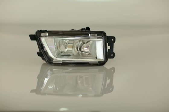 OEM 56D 941 700 une ampoule d'halogène de lampe de brouillard de voiture pour VW Passat 2016 2017 2018