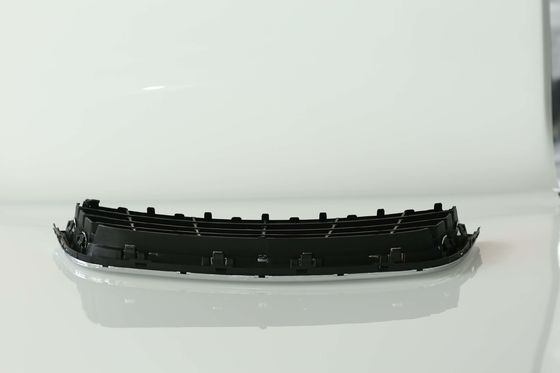 Les ABS abaissent Front Bumper Grills For VW Passat Lingyu 2005 2006 2007 2008